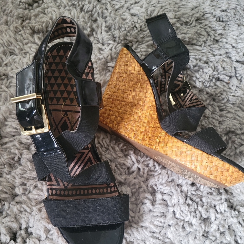 Jessica Simpson Wedges
